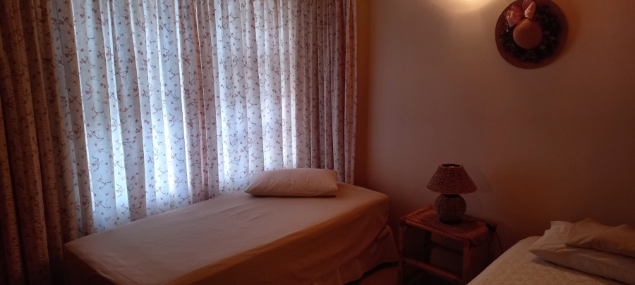 6 Bedroom Property for Sale in Bergsig Western Cape